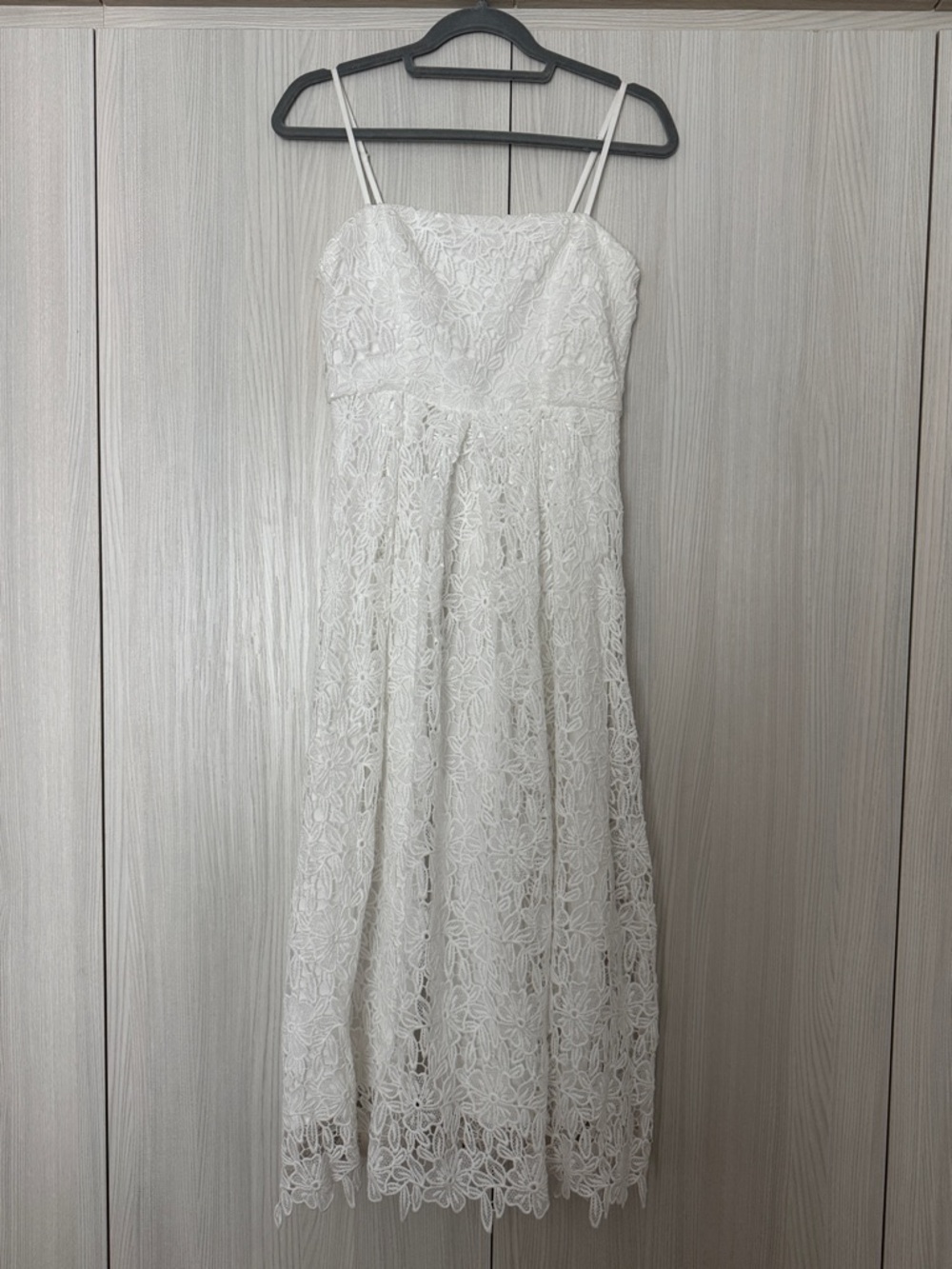 ASTR the Label White Lace Midi Dress